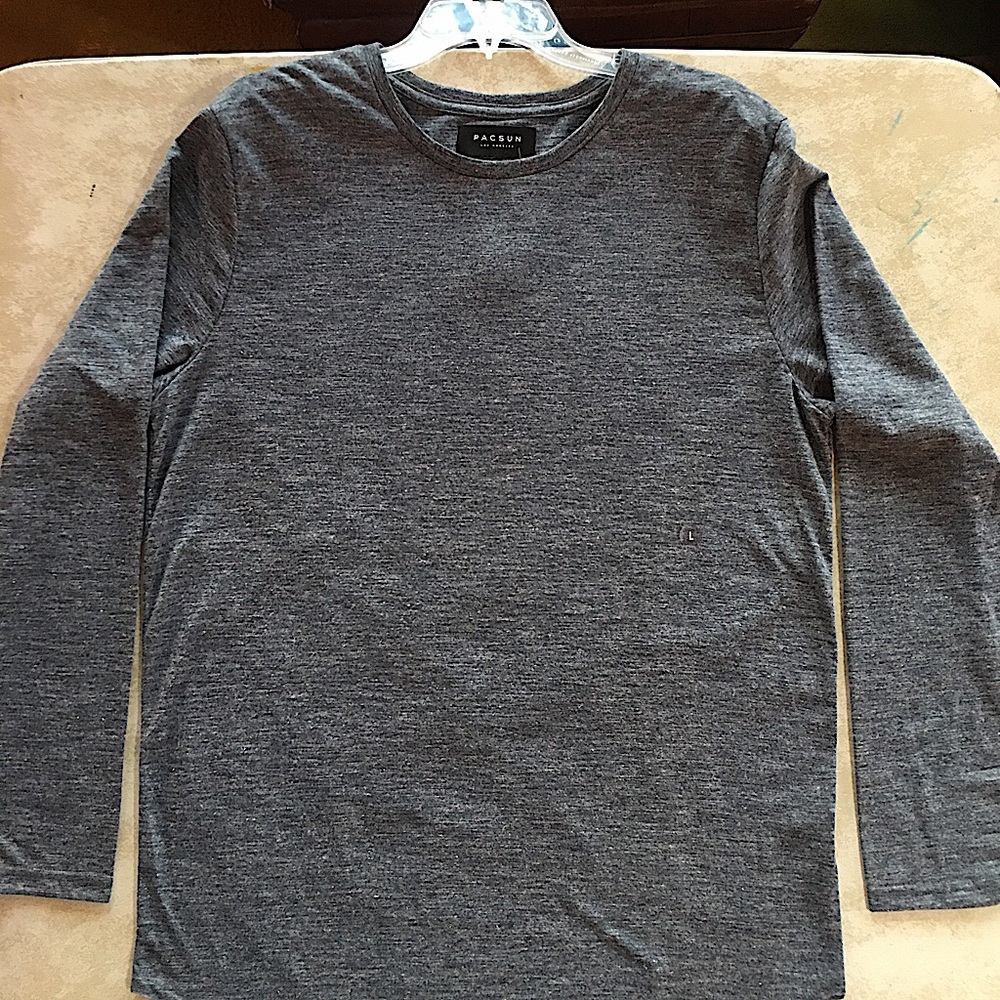 Men’s heather long sleeve t-shirt